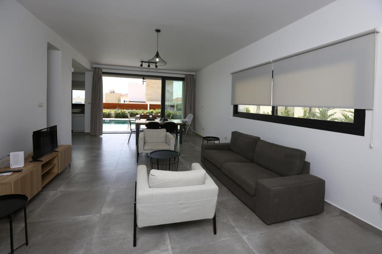 Villa Yria Coral Bay Bagian luar foto