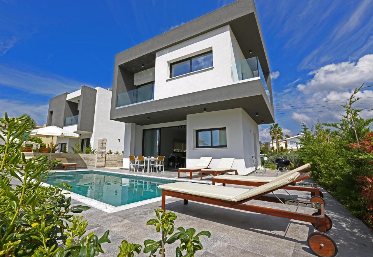 Villa Yria Coral Bay Bagian luar foto